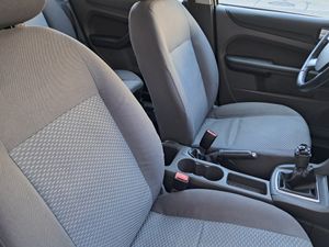 Ford Focus 1.6 Trend  - Foto 8