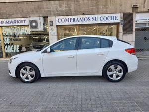 Chevrolet Cruze 2.0 VCDi LT+ Clima  - Foto 8