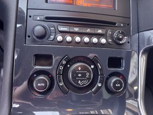Peugeot 3008 Allure 1.6 BlueHDI 120 FAP  - Foto 15