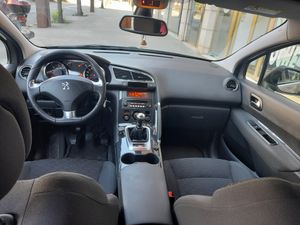 Peugeot 3008 Allure 1.6 BlueHDI 120 FAP  - Foto 11