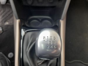 Peugeot 2008 Allure 1.6 e-HDi 115  - Foto 16