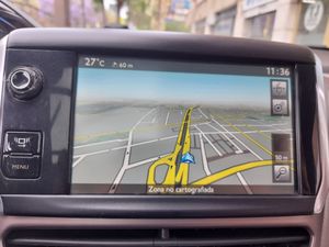 Peugeot 2008 Allure 1.6 e-HDi 115  - Foto 14