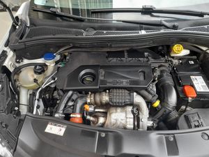 Peugeot 2008 Allure 1.6 e-HDi 115  - Foto 18