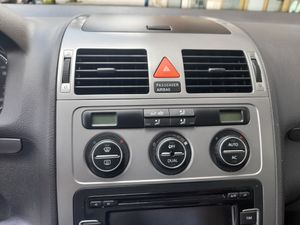 Volkswagen Touran 2.0 TDI 140cv Advance  - Foto 15