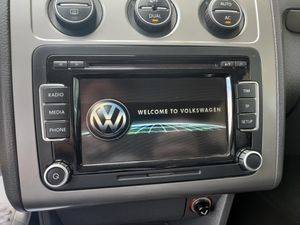 Volkswagen Touran 2.0 TDI 140cv Advance  - Foto 16