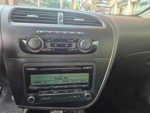 Seat Leon 1.6 TDI 105cv Reference Copa  - Foto 9