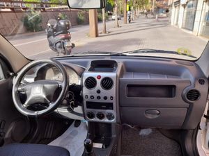 Peugeot Partner Tepee Confort 1.6 HDi 75cv  - Foto 12