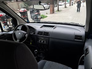 Ford Transit Connect 1.8 TDCi 75cv Base 210 S Kombi   - Foto 9