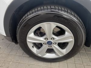 Ford Kuga 2.0 TDCi 150 4x2 A-S-S Trend  - Foto 9