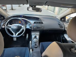 Honda Civic 2.2 i-CTDi Executive  - Foto 9