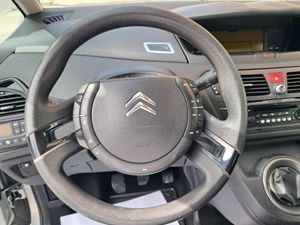 Citroën Grand C4 Picasso 1.6 HDi Exclusive  - Foto 8