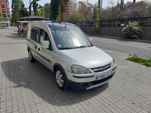 Opel Combo Tour Cosmo 1.7 CDTI   - Foto 3