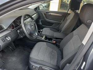 Volkswagen Passat Variant 2.0 TDI 140 Advance BMotion Tech  - Foto 10