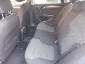Volkswagen Passat Variant 2.0 TDI 140 Advance BMotion Tech  - Foto 11