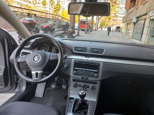 Volkswagen Passat Variant 2.0 TDI 140 Advance BMotion Tech  - Foto 13