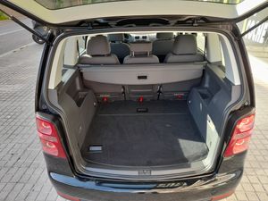 Volkswagen Touran 1.9 TDI 105cv DSG DPF Advance  - Foto 10