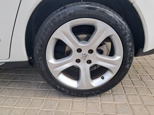 Peugeot 3008 Sport Pack 1.6 HDI 110 FAP  - Foto 17