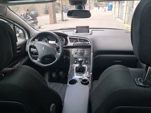 Peugeot 3008 Sport Pack 1.6 HDI 110 FAP  - Foto 9