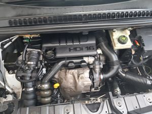 Peugeot 3008 Sport Pack 1.6 HDI 110 FAP  - Foto 14