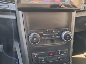 Mahindra XUV 500 XUV500 FWD 4X2 W6 7 plazas   - Foto 13
