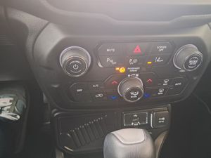 Jeep Renegade Night Eagle eHybrid 1.5 96kW(130CV) ATX  - Foto 16