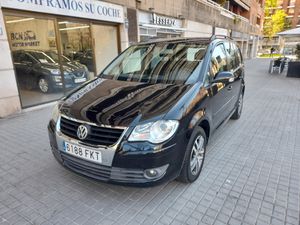 Volkswagen Touran 2.0 TDI 140 DSG Highline  - Foto 2