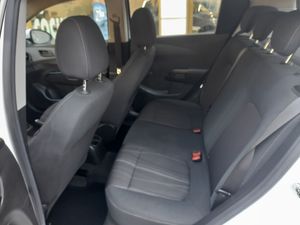 Chevrolet Aveo 1.2 LS  - Foto 10