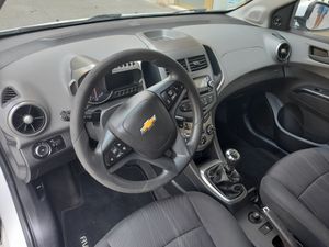 Chevrolet Aveo 1.2 LS  - Foto 12
