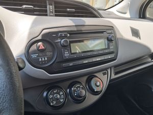 Toyota Yaris 90D Active  - Foto 13