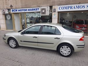 Renault Laguna Authentique 1.6 16V E4  - Foto 6
