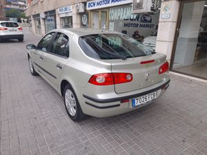 Renault Laguna Authentique 1.6 16V E4  - Foto 4
