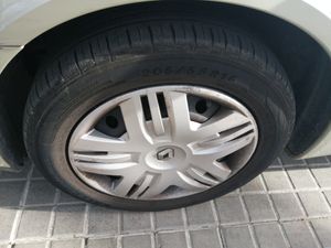 Renault Laguna Authentique 1.6 16V E4  - Foto 23