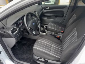 Ford Focus 1.8 TDCi Trend  - Foto 10