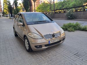 Mercedes Clase A 180 CDI ELEGANCE   - Foto 2