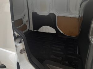 Ford Transit Connect 1.5 TDCi 100CV   - Foto 13