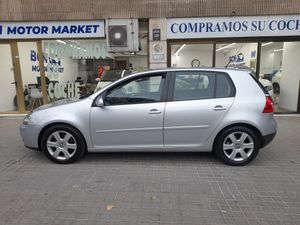 Volkswagen Golf 1.9 TDI 105cv BlueMotion Highline  - Foto 8