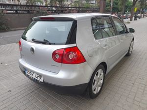 Volkswagen Golf 1.9 TDI 105cv BlueMotion Highline  - Foto 5