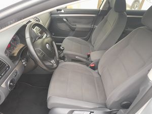 Volkswagen Golf 1.9 TDI 105cv BlueMotion Highline  - Foto 10