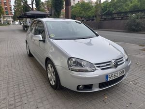 Volkswagen Golf 1.9 TDI 105cv BlueMotion Highline  - Foto 4