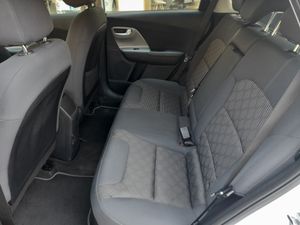 Kia Niro 1.6 GDi Híbrido 104kW (141CV) Emotion  - Foto 11