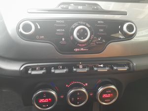 Alfa Romeo Giulietta 2.0 JTDm 170cv TCT Distinctive  - Foto 16