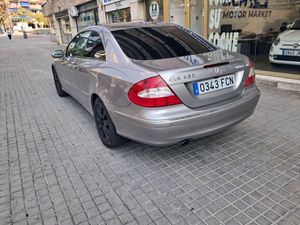 Mercedes Clase CLK 200 K ELEGANCE   - Foto 5