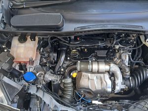 Ford Transit Connect Kombi 1.5 TDCi 75cv Ambiente 230 L2 (M1)  - Foto 16