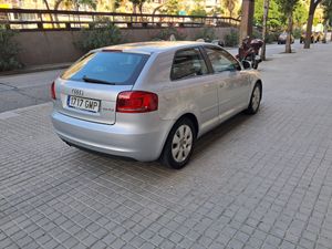 Audi A3 1.9 TDI Attraction  - Foto 4