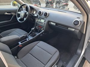 Audi A3 1.9 TDI Attraction  - Foto 6