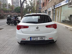 Alfa Romeo Giulietta 2.0 JTDm 170cv TCT Distinctive  - Foto 6