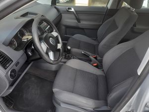 Volkswagen Polo 1.4 Advance 75CV  - Foto 10
