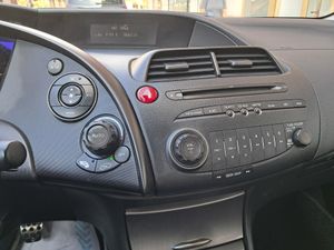 Honda Civic 1.8 i-VTEC Executive  - Foto 13