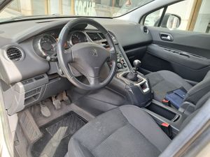 Peugeot 5008 Access 1.6 HDI 115 FAP  - Foto 10