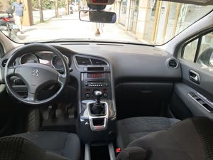 Peugeot 5008 Access 1.6 HDI 115 FAP  - Foto 9